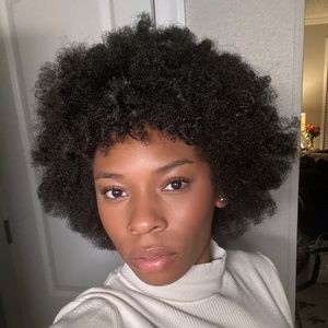 Meet your Posher, Nyla